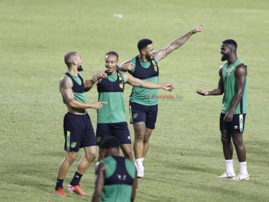 Jamaica entrenó en el Olímpico para buscar un triunfo ante la debilitada Honduras