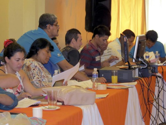 Honduras: Auditores sociales reciben formación