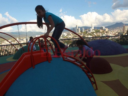 Fotos: Actividades que los capitalinos pueden realizar en el renovado Cerro Juana Laínez