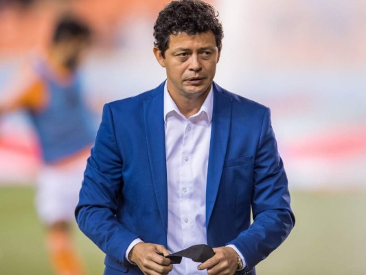 Entrenador del Houston Dynamo, Wilmer Cabrera, quiere que Alberth Elis se destaque en la Concacaf Champions