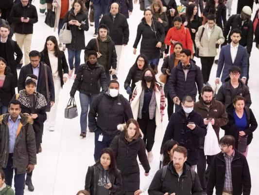 EEUU: Aprueban 8,300 millones de dólares para el coronavirus