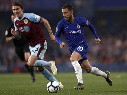 Chelsea empata con Burnley y complica su boleto a Champions