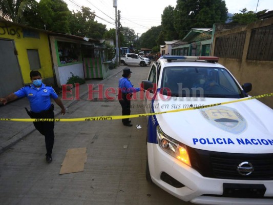 Escena del crimen donde asesinaron inspector depurado y a su esposa (Fotos)