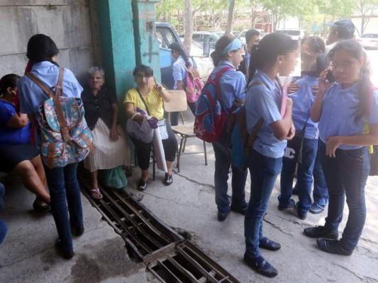 En zozobra se mantienen tres colegios por pleito entre pandillas y maras