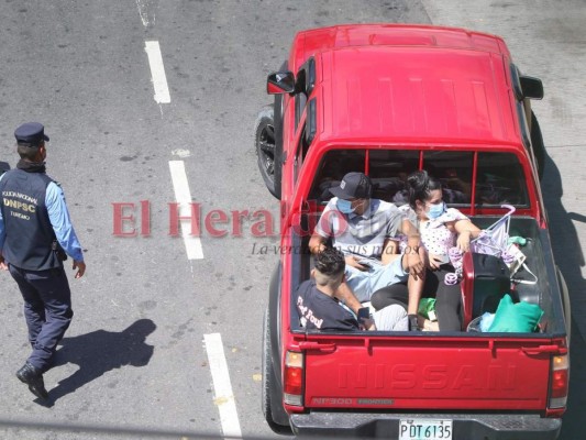 En fotos: capitalinos abandonan el Distrito Central por turistear en Feriado Morazánico  