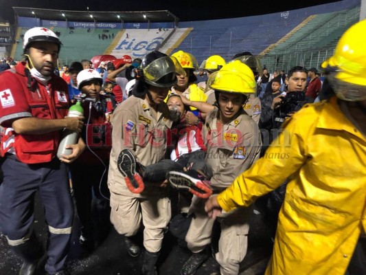 FOTOS: Descontrol, violencia y muerte en el Estadio Nacional