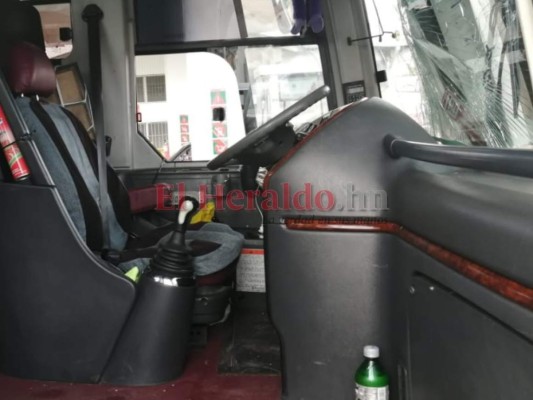 FOTOS: Así quedó la escena del conductor de bus asesinado en Comayagüela