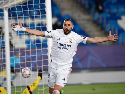 Real Madrid gana 2-0 al Borussia Mönchengladbach y se mete en octavos de Champions