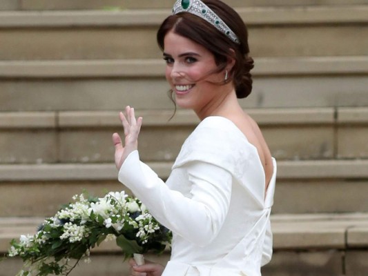 ¿Qué es la escoliosis, la enfermedad que padece la princesa Eugenie?