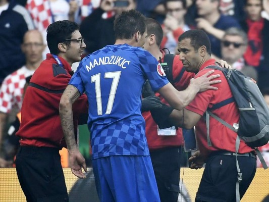 República Checa y los hinchas arruinan al final la fiesta croata (2-2)