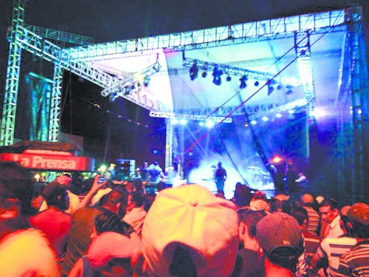 Concierto de K-Paz de la Sierra se habría realizado al margen de la ley