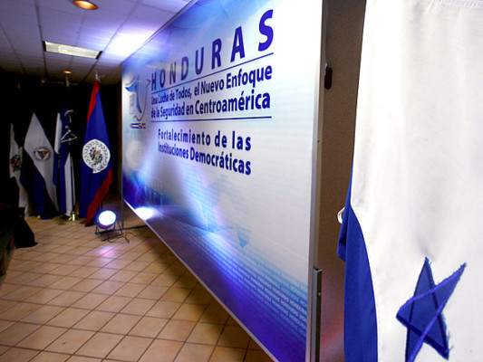 Panamá se integra al SIECA