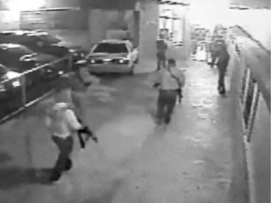 Investigan a personas que estaban en hospital