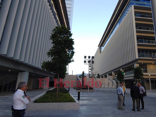 FOTOS: Así luce el Centro Cívico Gubernamental tras notable avance