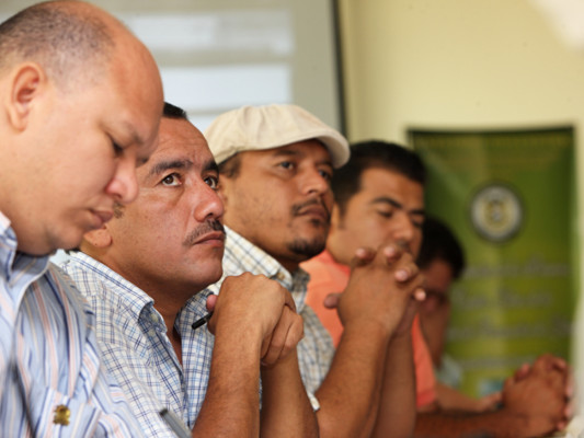 Gobierno reanudará diálogo con maestros