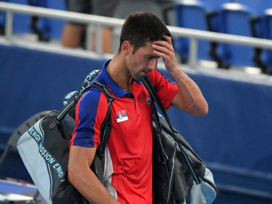 Cancelado el visado de Djokovic, Serbia acusa a Australia de 'maltrato' al tenista