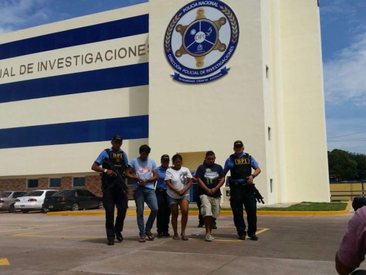 DPI presenta a supuestos secuestradores ante juez de jurisdicción nacional