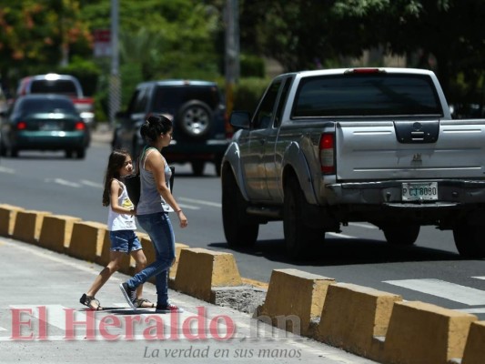 FOTOS: 'Cruces de la muerte' en la capital, escenarios teñidos de sangre por imprudencia de hondureños