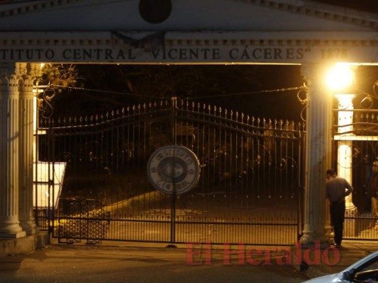 Todo listo en el Instituto Central para dar inicio a la fiesta democrática (FOTOS)