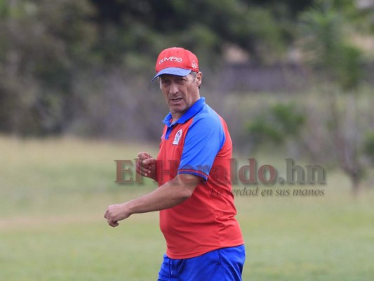 FOTOS: El dolor de Harold Fonseca tras lesionarse en el entreno de Olimpia