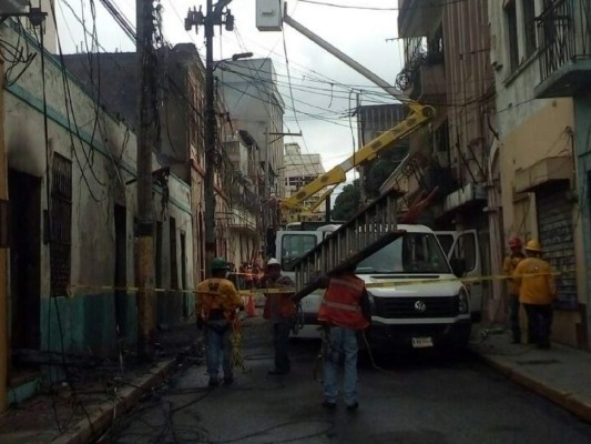 Atención oportuna brindó EEH en incendio del centro