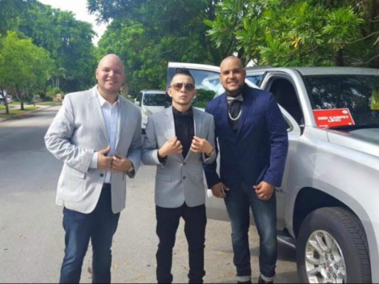 Cantantes hondureños desfilarán en Alfombra Azul de Premios Tu Mundo