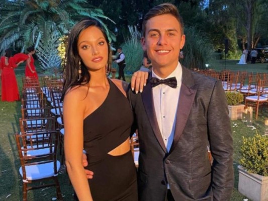 Así es Oriana Sabatini, la sexy cantante novia de Paulo Dybala (FOTOS)