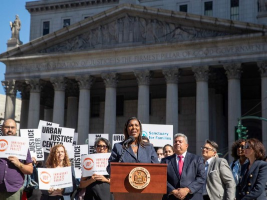 NY: Dan luz verde a demanda contra arrestos de ICE en cortes