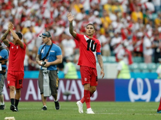 Guerrero causó locura entre los peruanos con su gol ante Australia