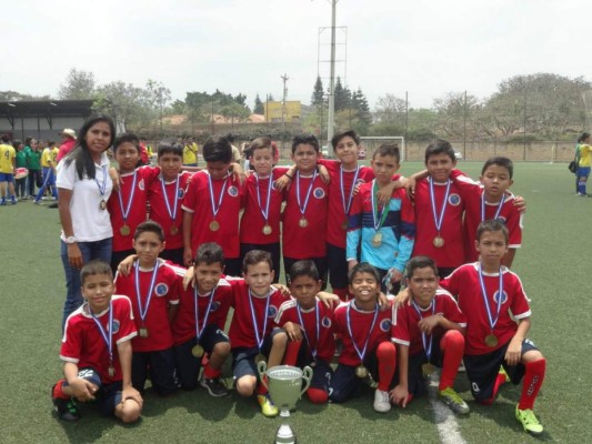 Interamerican School lista para el año escolar 2017