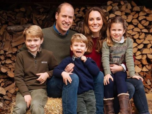 ¿Cómo es Kate Middleton con sus hijos George, Charlotte y Louise?