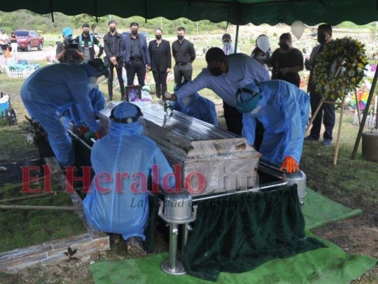 'No quisimos hacer un show', dice familia del pastor Mario Barahona tras darle el último adiós