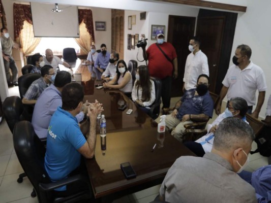 Candidatos a la presidencia salieron en busca de votos por toda Honduras (Fotos) &nbsp;