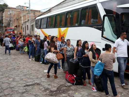 Hasta tres horas de espera para viajar en buses interurbanos de la capital de Honduras
