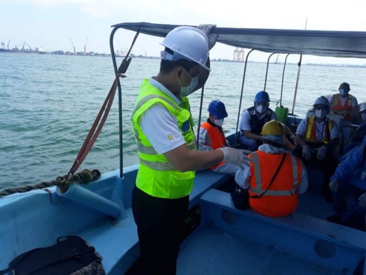 FOTOS: Así fue la llegada de los otros dos hospitales móviles a Honduras