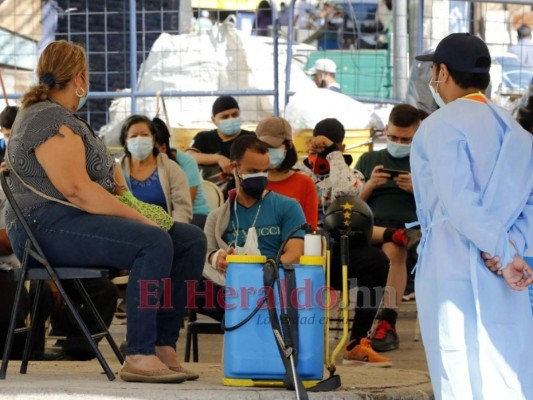 Dramáticas imágenes de la pandemia en Honduras: hospitales a punto del colapso