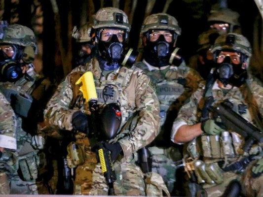 Trump moviliza tropas federales en varias ciudades por ola de violencia en EEUU