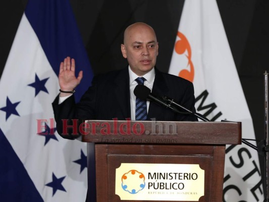 Fiscal General promete continuar la lucha contra la impunidad tras salida de la Maccih