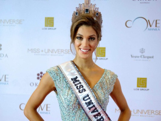 La primera selfie de Iris Mittenaere tras ganar Miss Universo