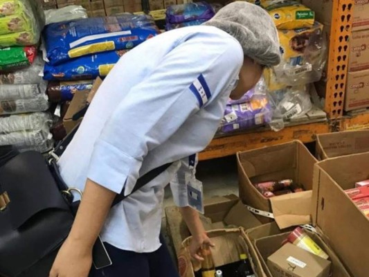 La Agencia de Regulación Sanitaria pide revisar fecha de vencimiento de productos navideños