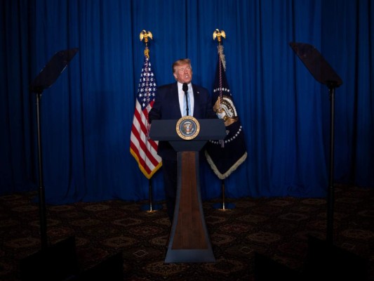 Oposición dice que Trump se creyó 'rey' y abusó del poder de forma 'flagrante', en juicio político