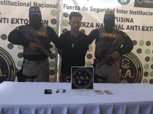 Detienen a 'Maluma' en el Caribe de Honduras