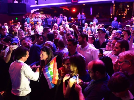 Los candidatos favoritos de los famosos en esta primaria demócrata