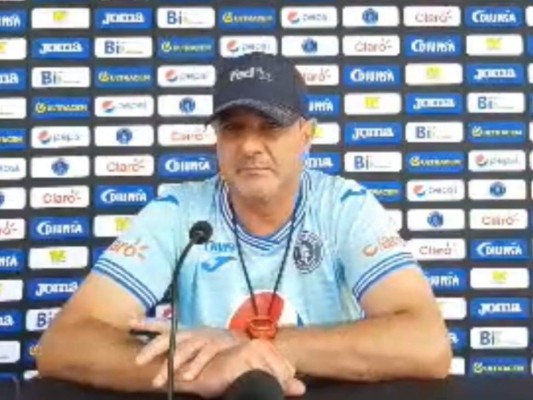 Diego Vázquez pide sanciones contra Menjívar y Ever Alvarado