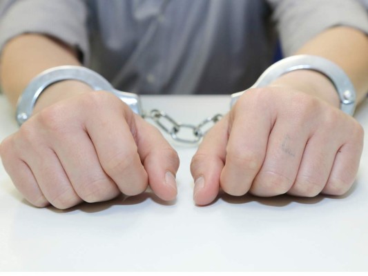 Hondureño acusado de secuestro y violación