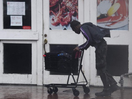 Imágenes impactantes: Evacuaciones y miedo en Luisiana tras la llegada del huracán Ida
