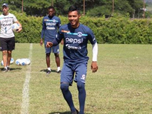 Fichajes: Olimpia cerca de cerrar un refuerzo estrella y Kervin Arriaga a punto de ser legionario