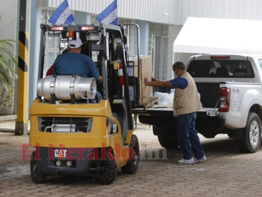 Así fue la llegada de 59,670 dosis de la vacuna Pfizer a Tegucigalpa