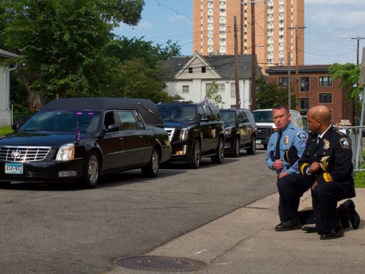 FOTOS: Siguen intensas protestas a 11 días de la muerte de George Floyd