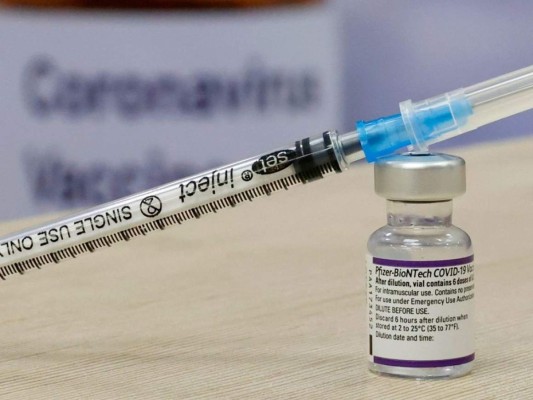 Israel empieza a aplicar cuarta dosis de vacuna anticovid a personas vulnerables